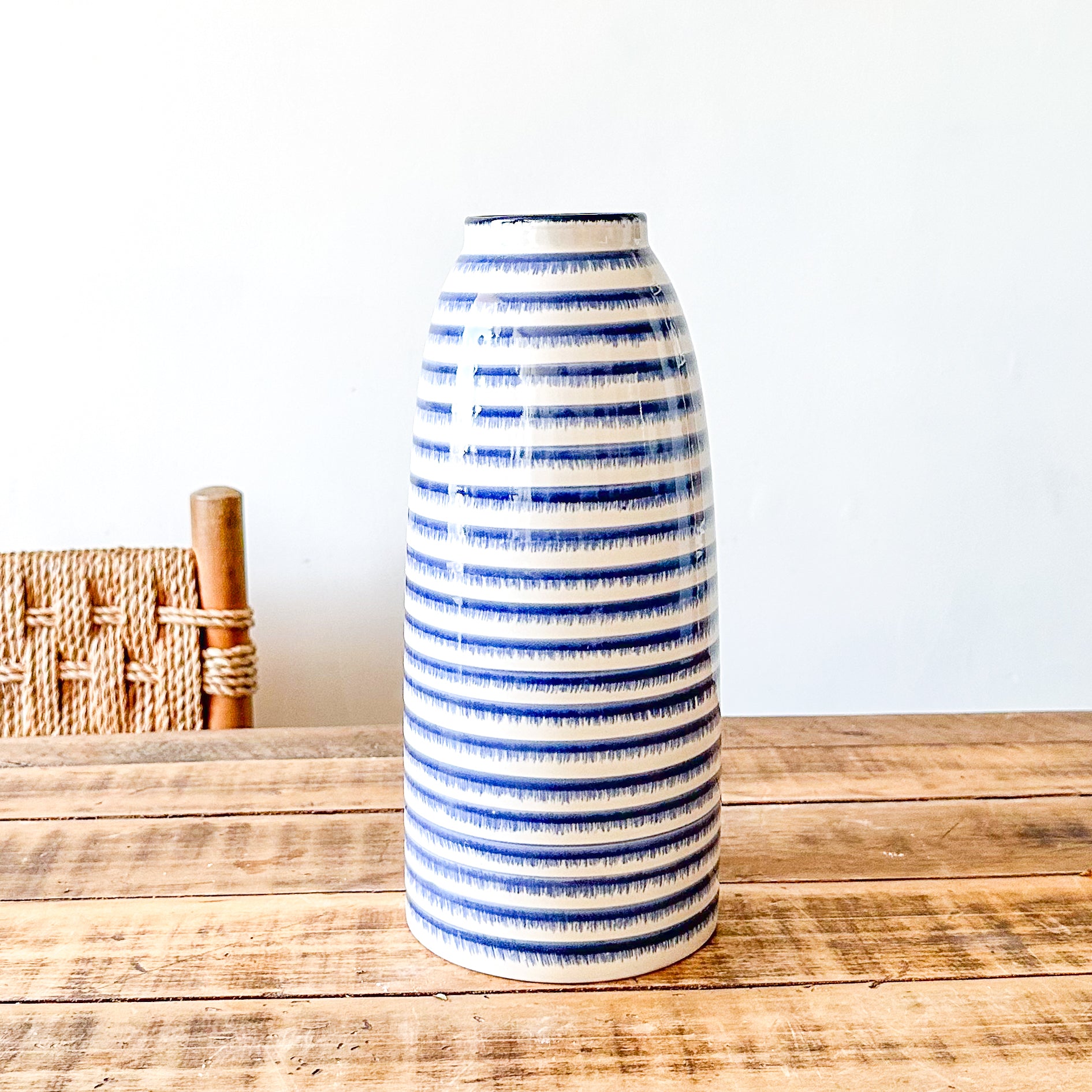 Florero Cerámica Listado Azul Marino 32cm - Acabado Artesanal Turquesa Florero Frank Home Chile