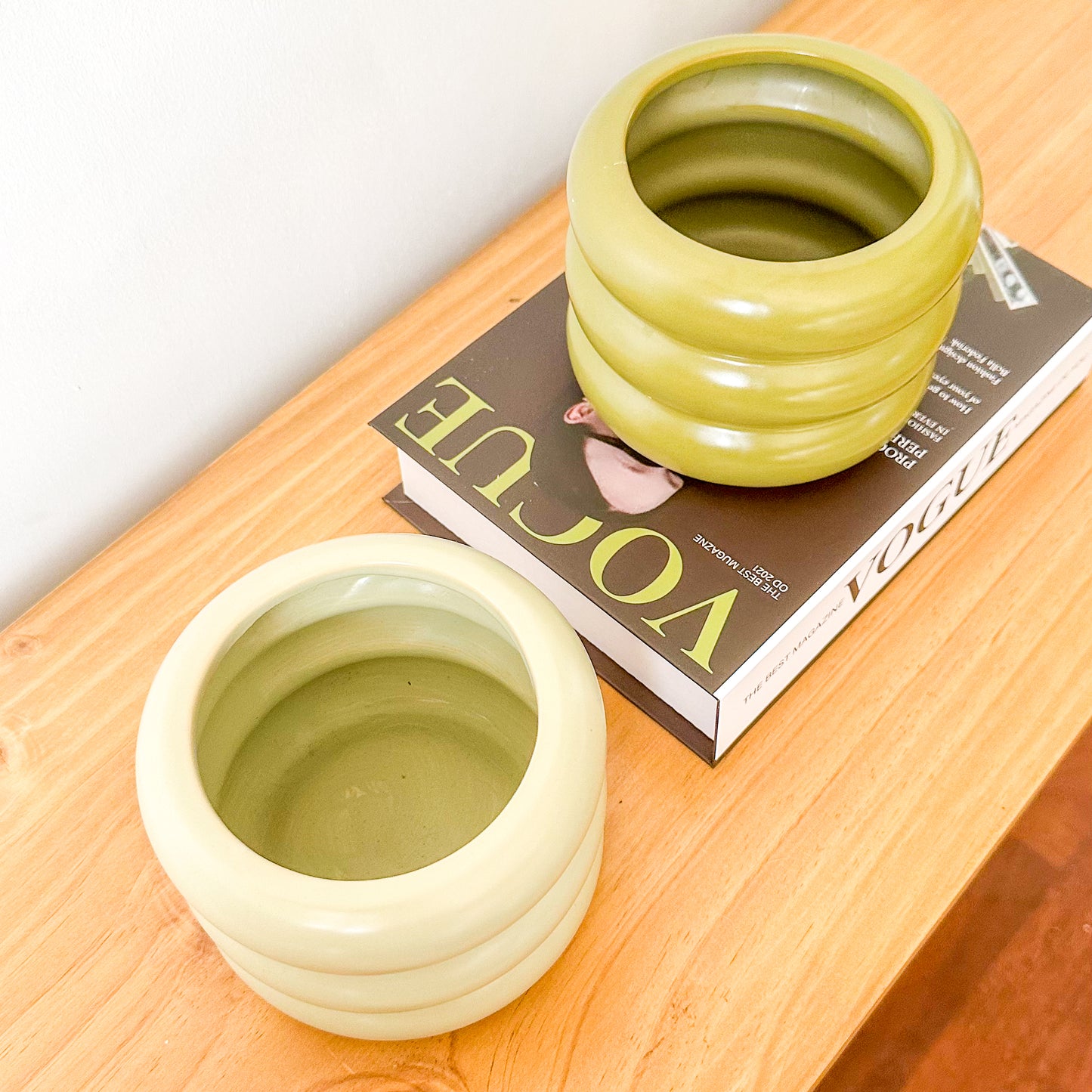 Pots Cerámica Esmaltada Verde Ondas 15cm - Textura Elegante Porta Macetero Frank Home Chile