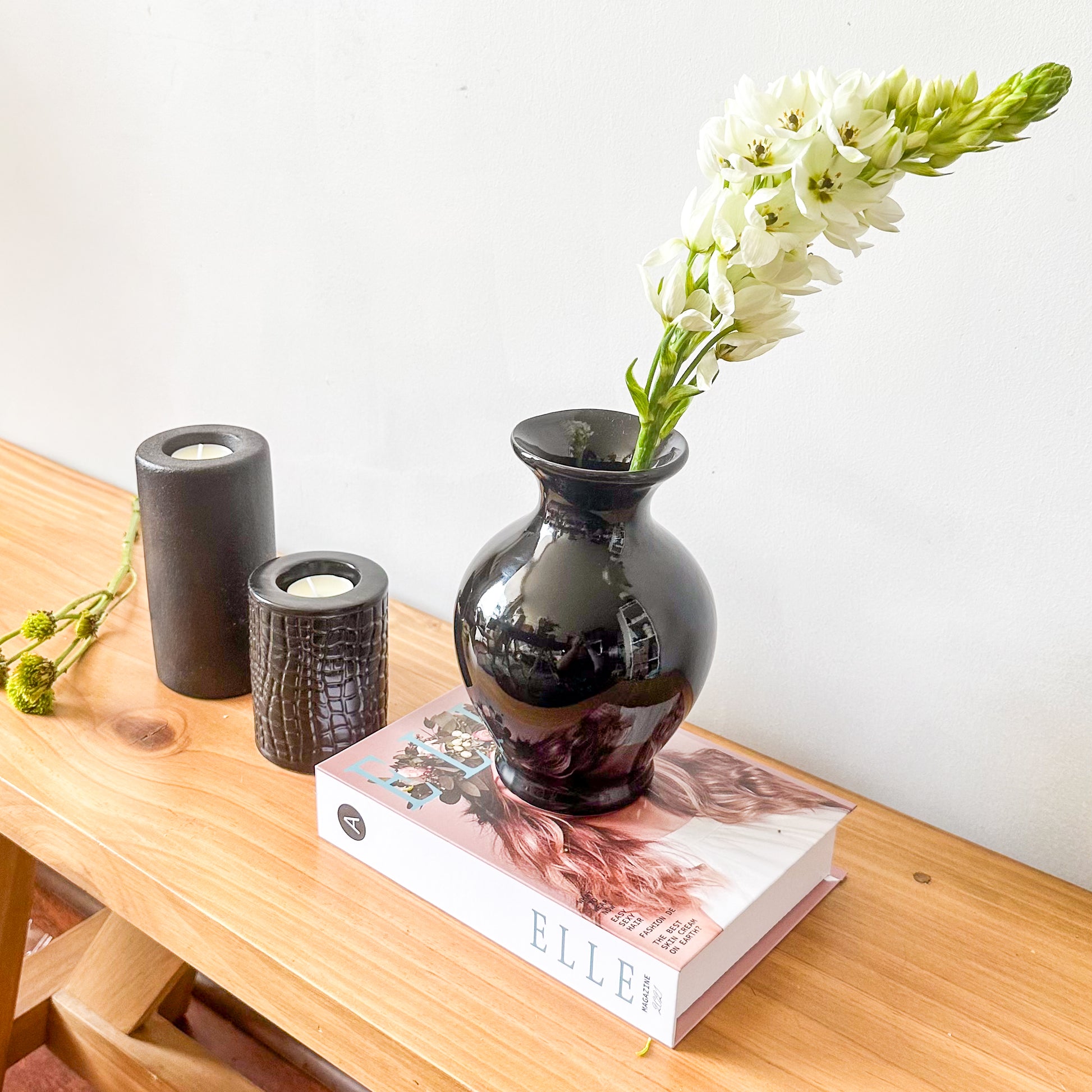 Florero Negro Cerámica Esmaltada 12cm - Diseño Contemporáneo Florero Frank Home Chile