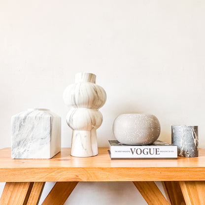 Florero Textura Mármol 30cm - Diseño Elegante Florero Frank Home Chile