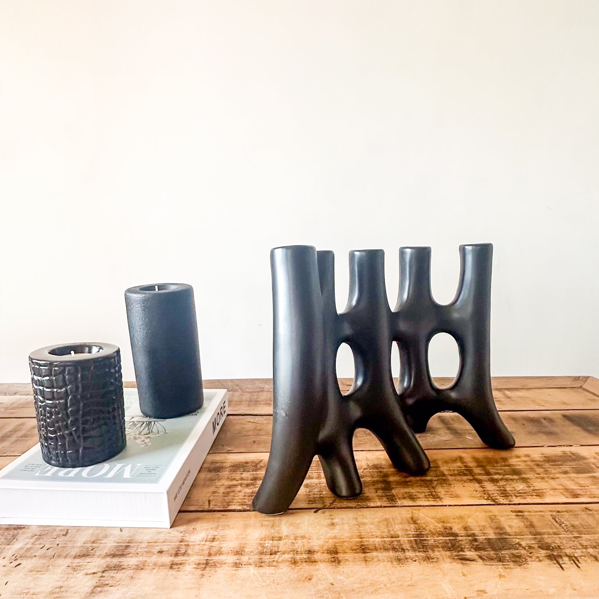 Florero Abstracto Cerámica Escultural Negro Florero Frank Home Chile