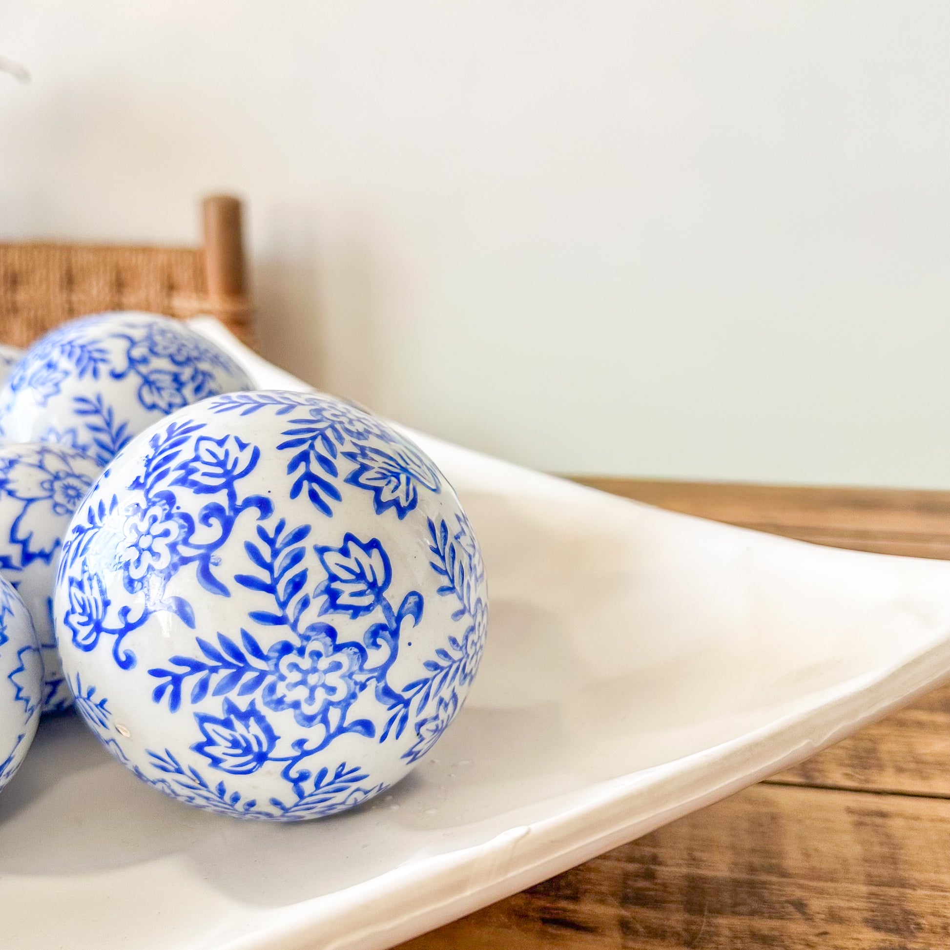 Esferas Decorativas Cerámica Floreada 7 y 9 cm Adorno Frank Home Chile