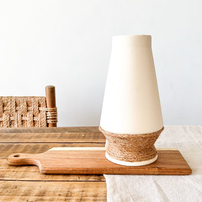 Florero Cerámica con Yute 25cm - Diseño Natural Rústico Florero Frank Home Chile