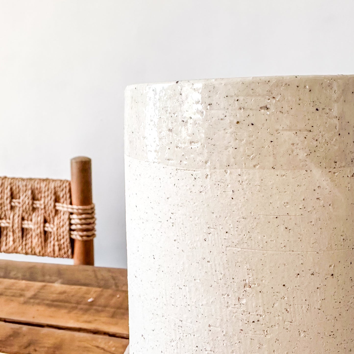 Florero Cerámica Texturada 20cm - Diseño Cilíndrico Refinado Florero Frank Home Chile