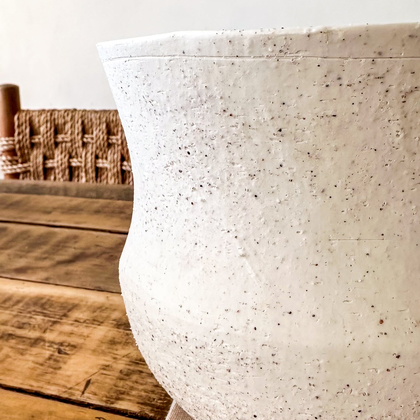 Florero Cerámica Texturizada 16cm - Diseño Ovalado Artesanal Florero Frank Home Chile