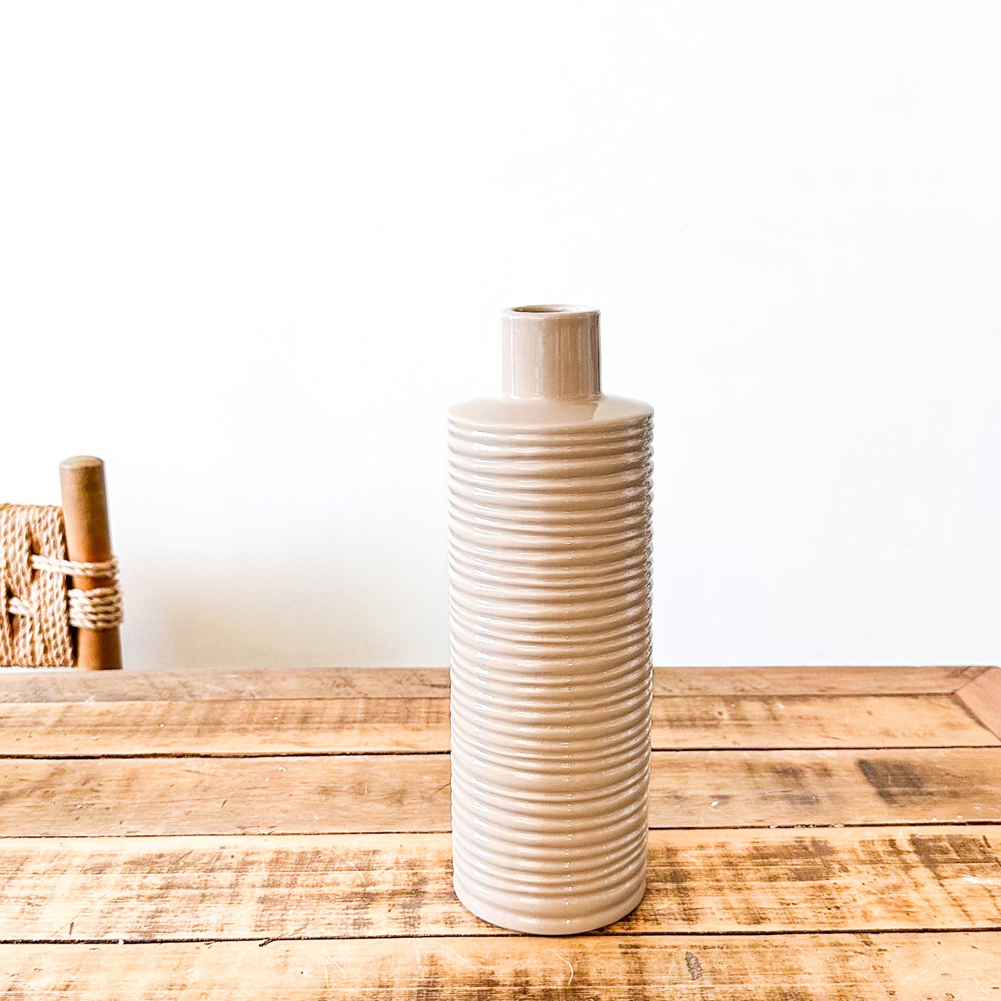 Florero Botella Cerámica Esmaltada Texturizado 31 cm - Espiral Florero Frank Home Chile