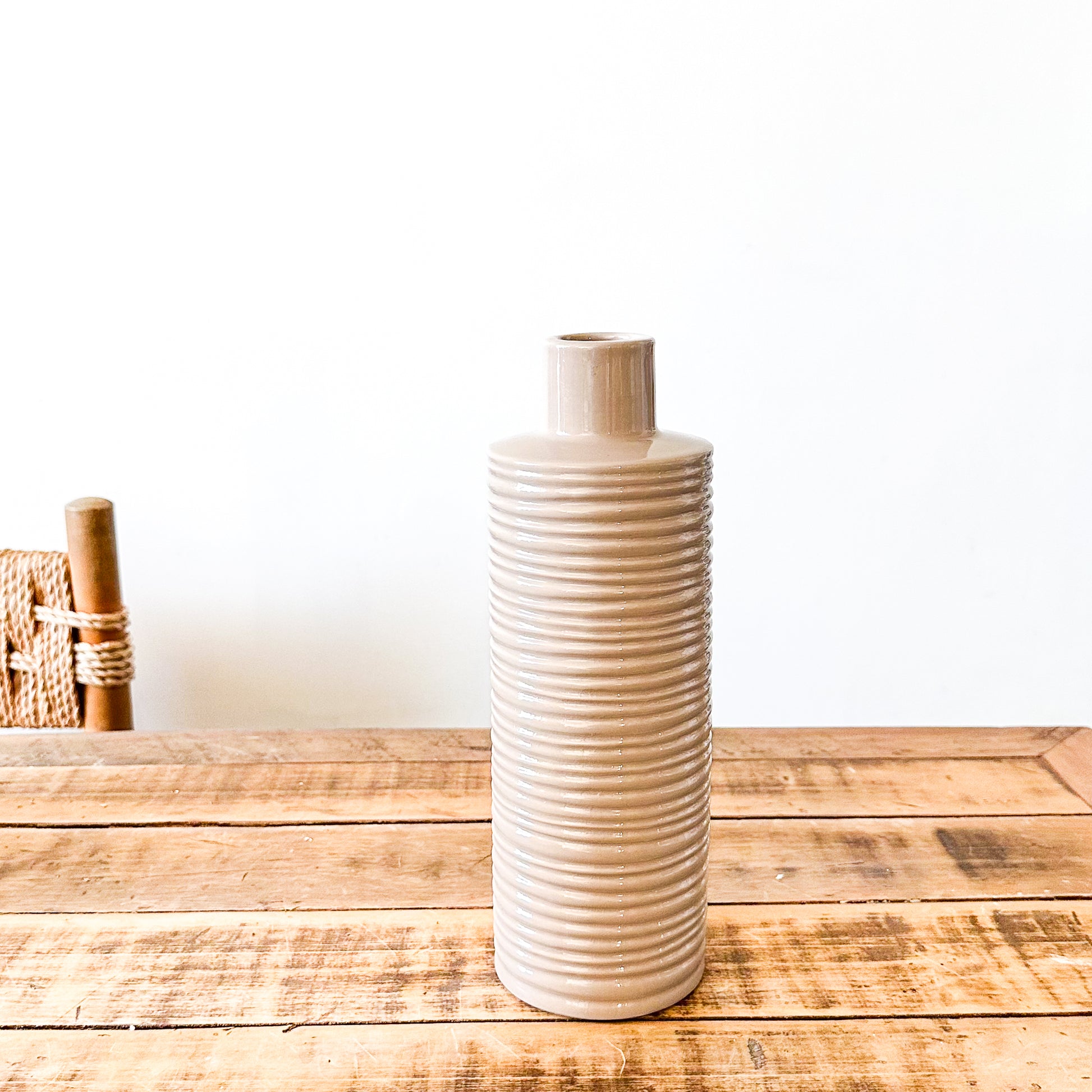 Florero Botella Cerámica Esmaltada Texturizado 31 cm - Espiral Florero Frank Home Chile