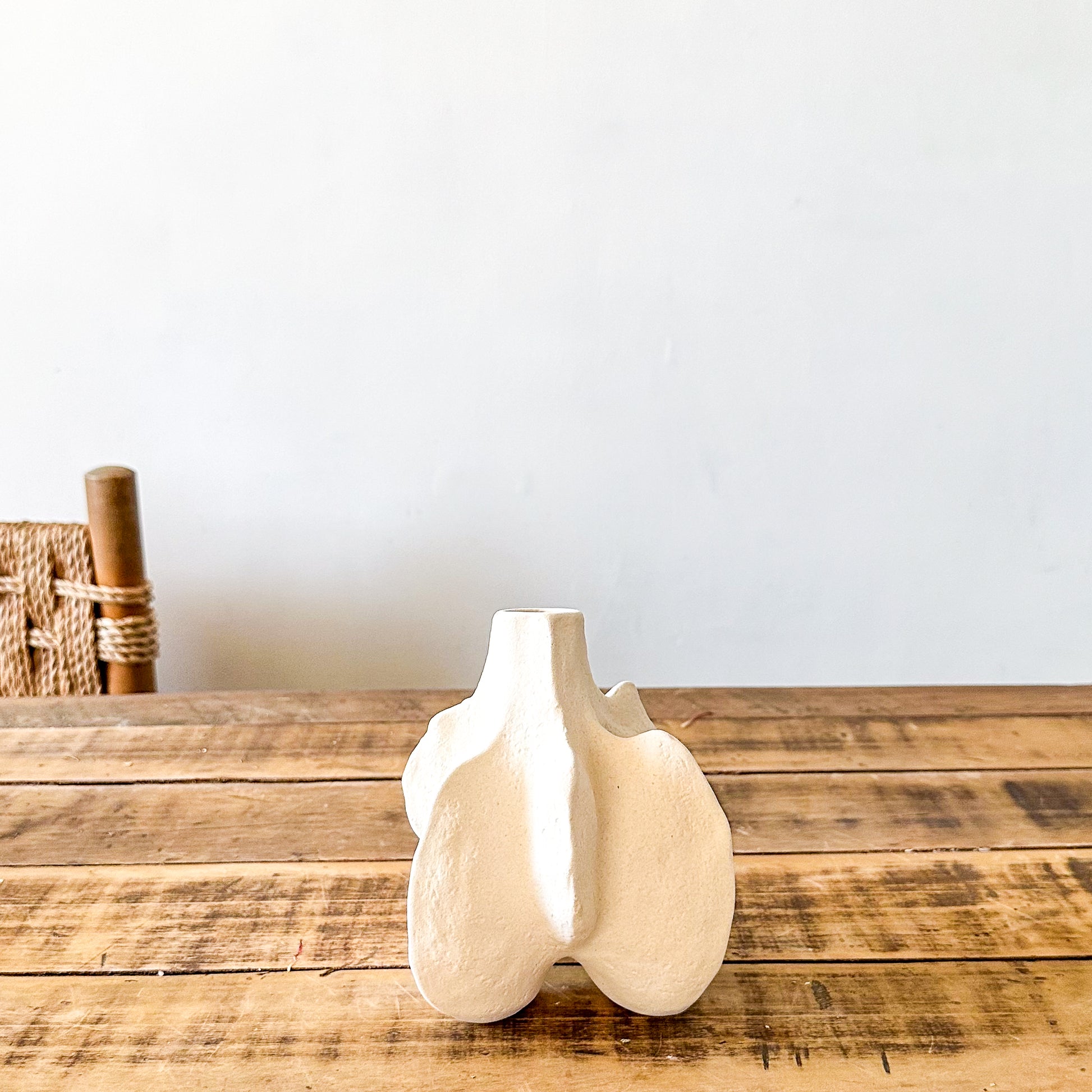 Florero Cerámica Formas Orgánicas Textura Rústica 16 cm - Beige Natural Florero Frank Home Chile