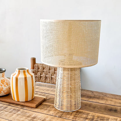 Lámpara Mesa Base y Pantalla Tejida Lampara de mesa Frank Home Chile