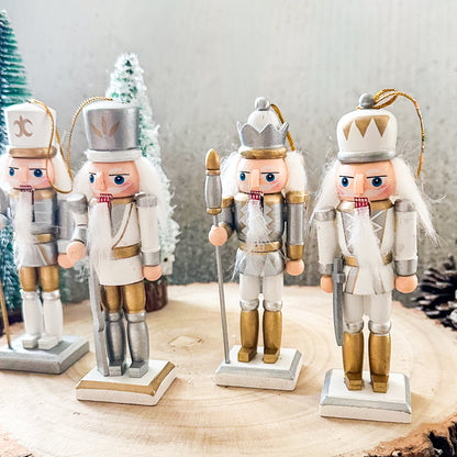 Set 4 Cascanueces Colgantes Navideños 13cm | Frank Home Adorno Frank Home Chile