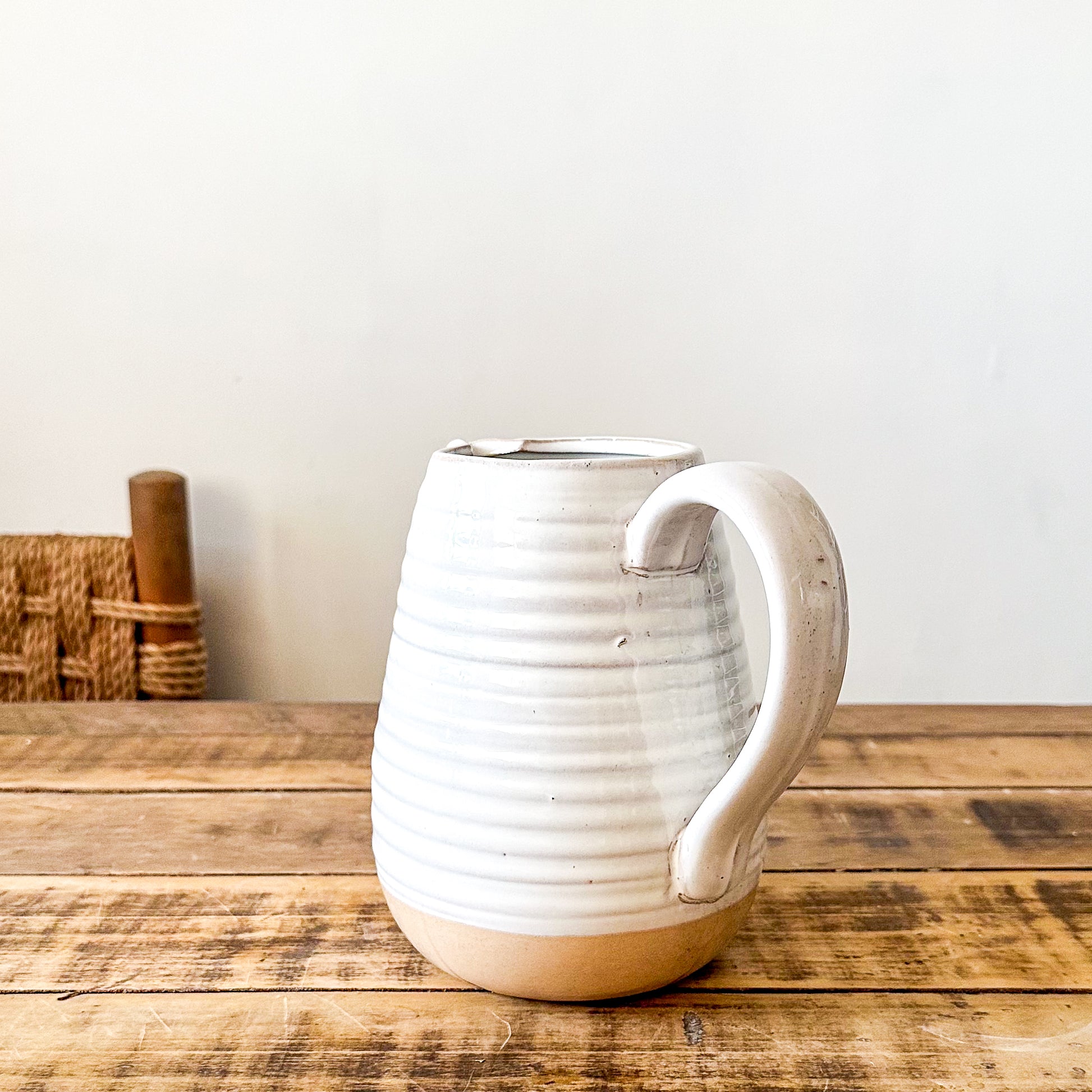 Jarra Cerámica Beige Borde Marrón Jarra Frank Home Chile