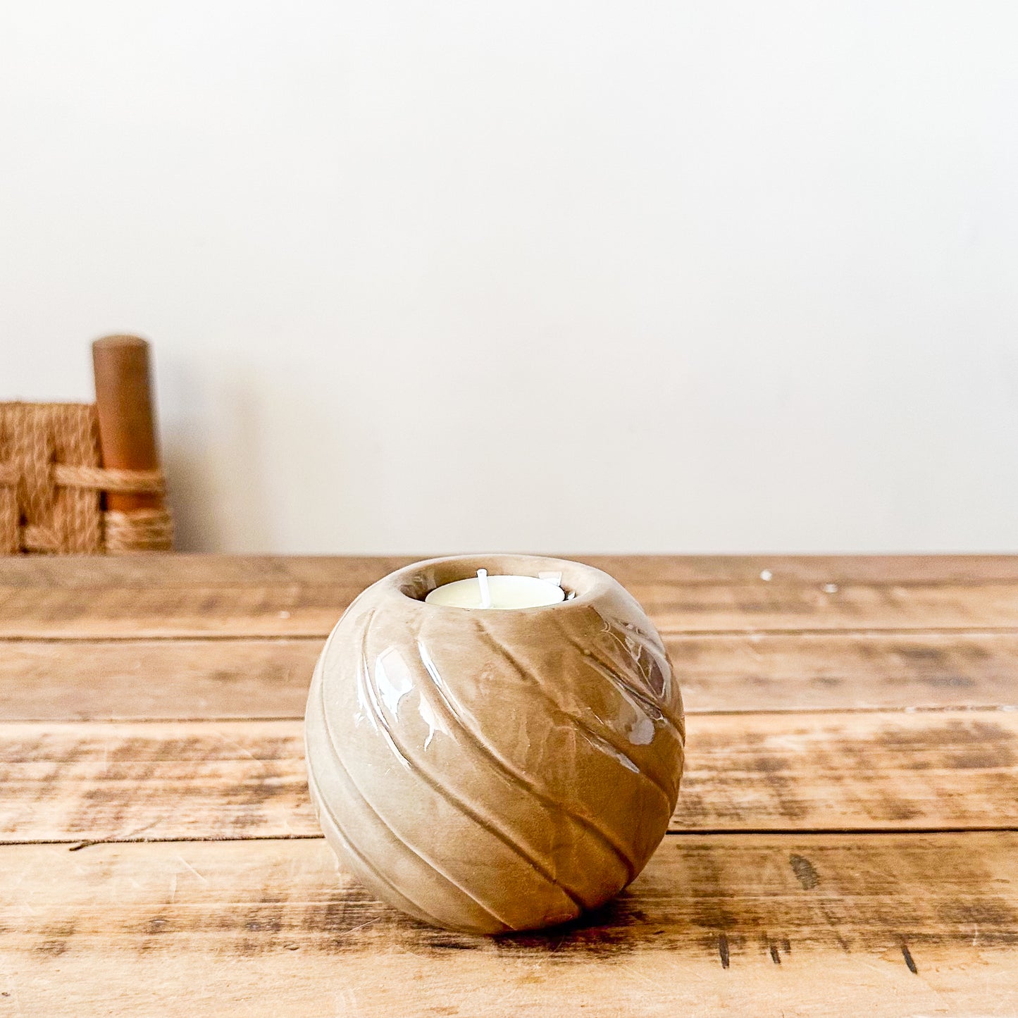 Portavela Cerámica Esmaltada con Relieves - 4 Diseños Únicos