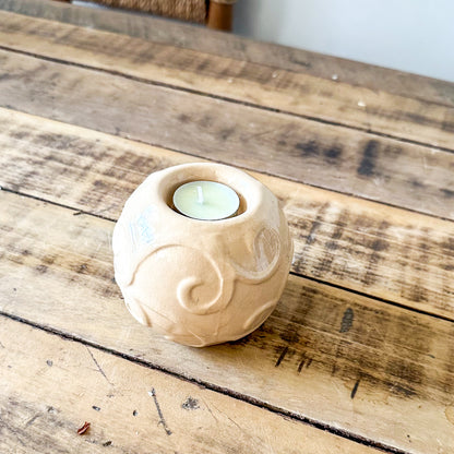 Portavela Cerámica Esmaltada con Relieves - 4 Diseños Únicos