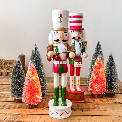 Cascanueces Decorativo de Pie 38cm - Diseño Tradicional Navideño Adorno Frank Home Chile