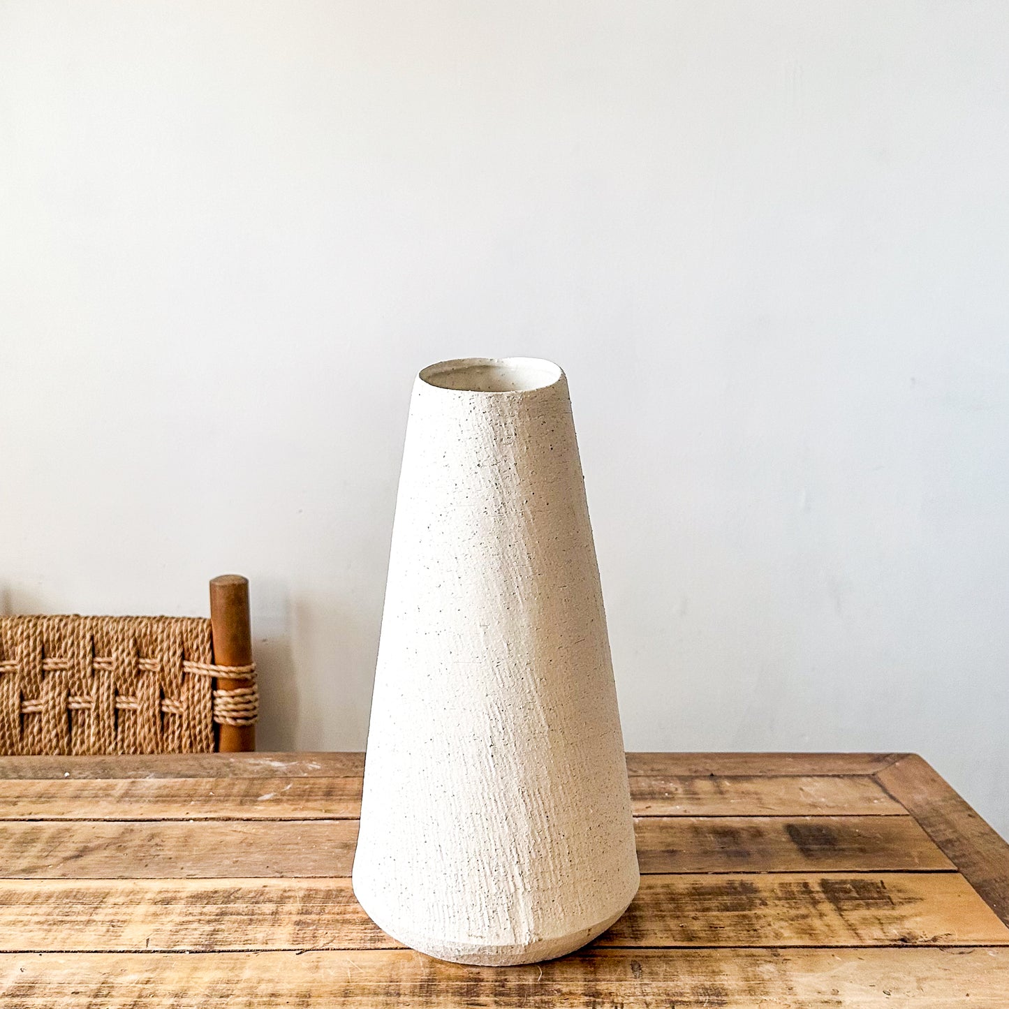 Florero Cerámica Texturada Cónico Florero Frank Home Chile