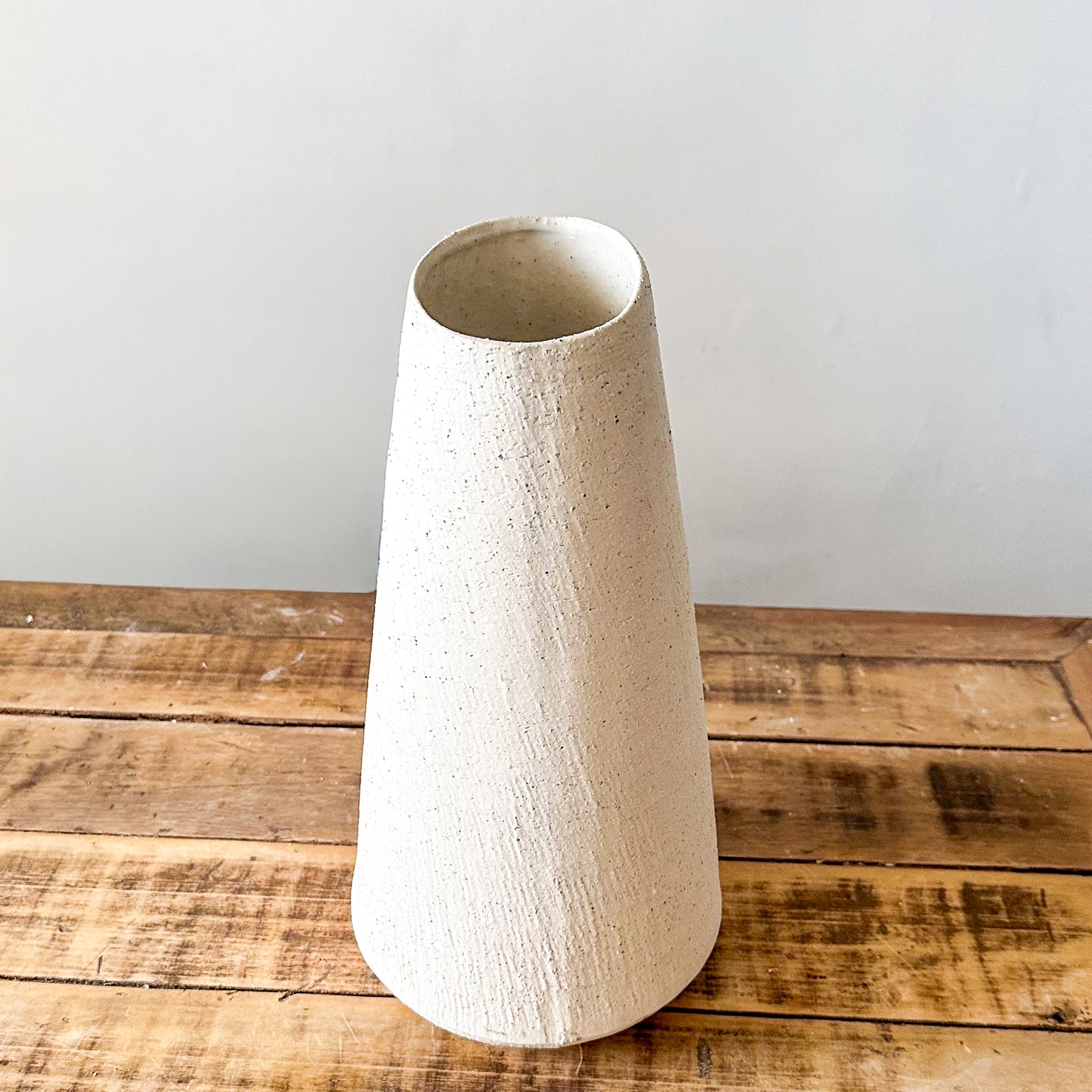 Florero Cerámica Texturada Cónico Florero Frank Home Chile