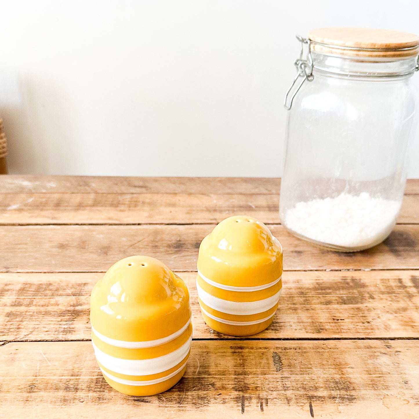 Salero Cerámica Amarillo Ocre 9cm Artesanal | Frank Home Salero Frank Home Chile