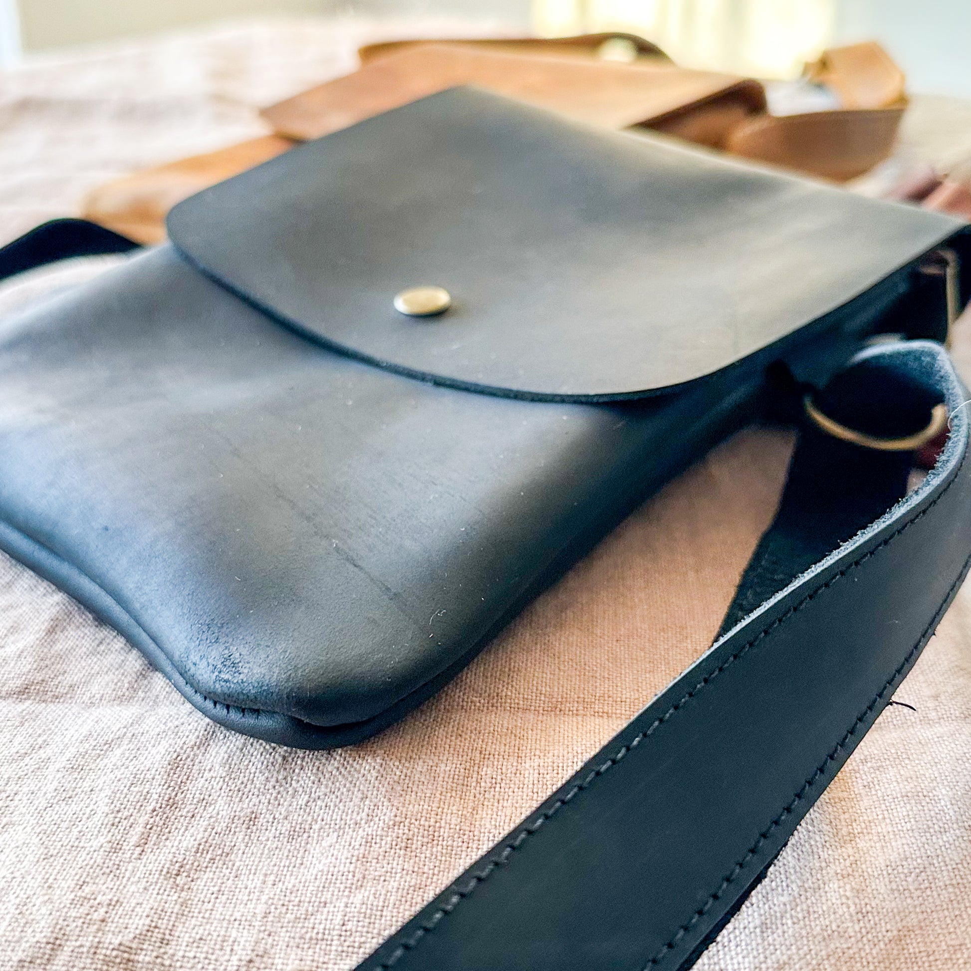 Bandolera Solapa Cuero Bolso Frank Home Chile