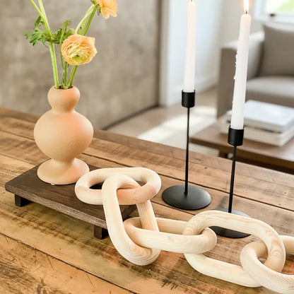 Adorno Cadena Madera Clara 54cm - Diseño Escultórico Adorno Frank Home Chile