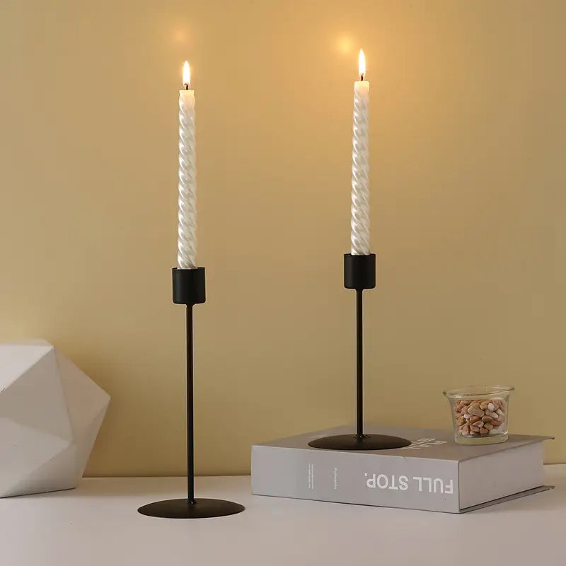Set 2 candelabros metálicos negros