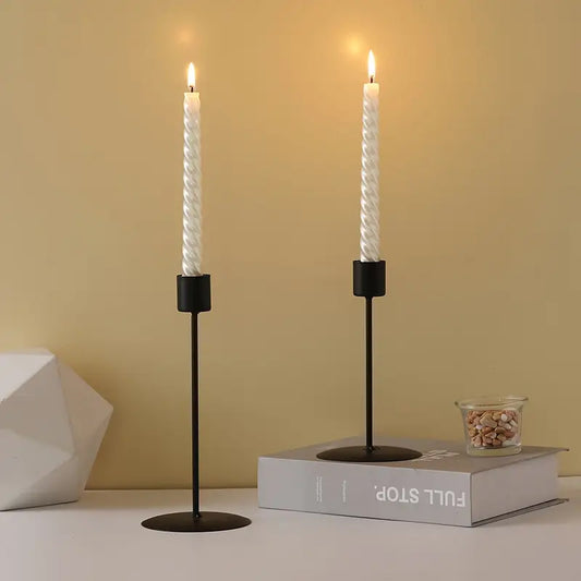 Set 2 candelabros metálicos negros