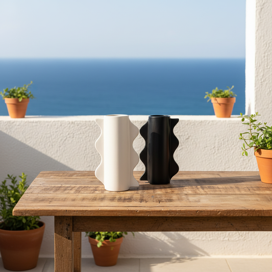 Florero Ondas Cerámica 21cm - Blanco o Negro Artesanal Florero Frank Home Chile