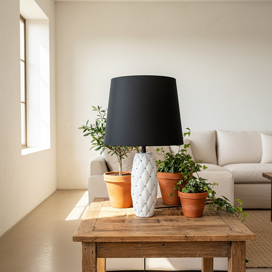 Lámpara de Mesa Cerámica Esmaltada Capitoné Pantalla Negra Lampara de mesa Frank Home Chile