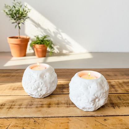 Set 2 Porta Velas Cerámica Esmaltada Relieve Floral Set Porta Velas Frank Home Chile