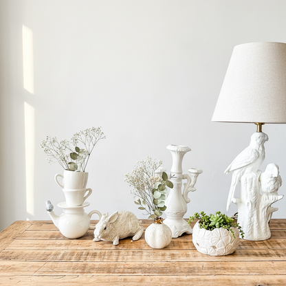 Lámpara Base Cerámica Esmaltada Pájaros Pantalla Beige Lampara de mesa y escritorio Frank Home Chile