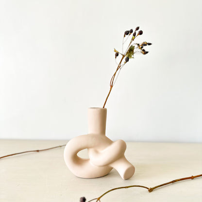 Florero nudo cerámica verde musgo