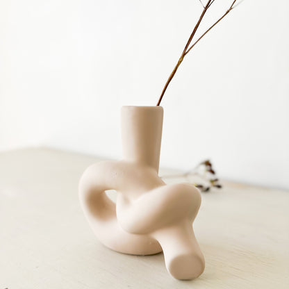Florero nudo cerámica verde musgo