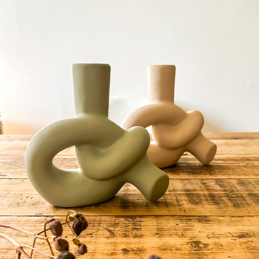 Florero nudo cerámica verde musgo