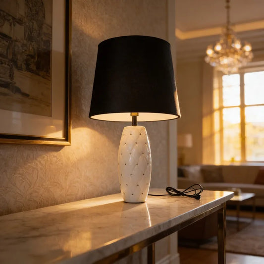 Lámpara de Mesa Cerámica Esmaltada Capitoné Pantalla Negra Lampara de mesa Frank Home Chile