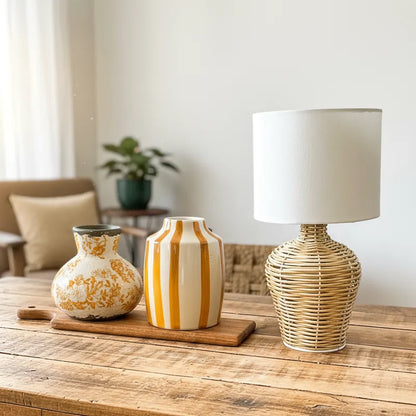 Lámpara Tejida Base Vasija 32cm Lampara de mesa y escritorio Frank Home Chile